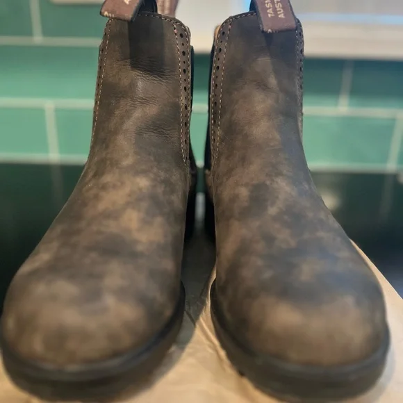 Blundstone Brown Ankle Boots - Picture 3 of 5